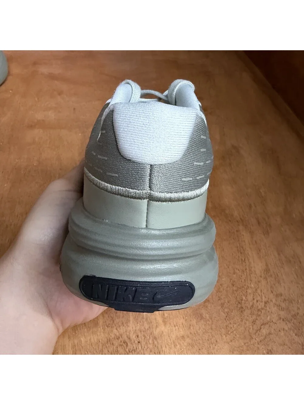 Nike uplift scgs